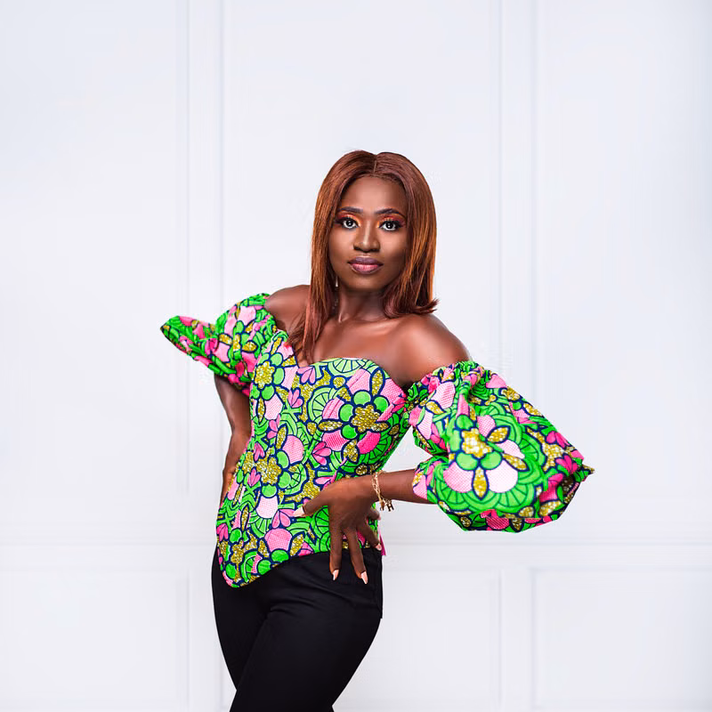 Blusa Canelada Bege Manga Longa